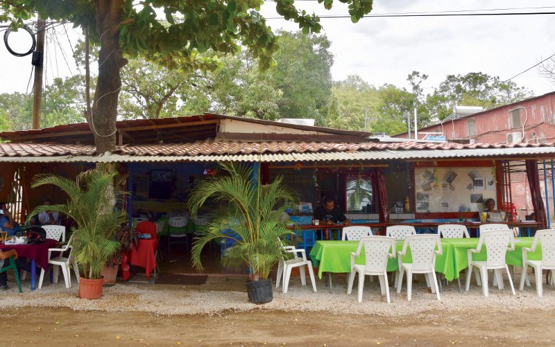 soda el coco brasilito costa rica